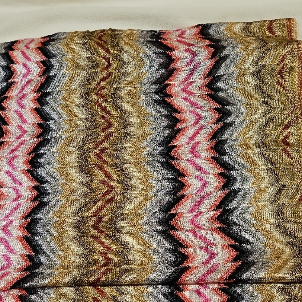 Missoni Vibrant Wrap - Picture 3 of 10